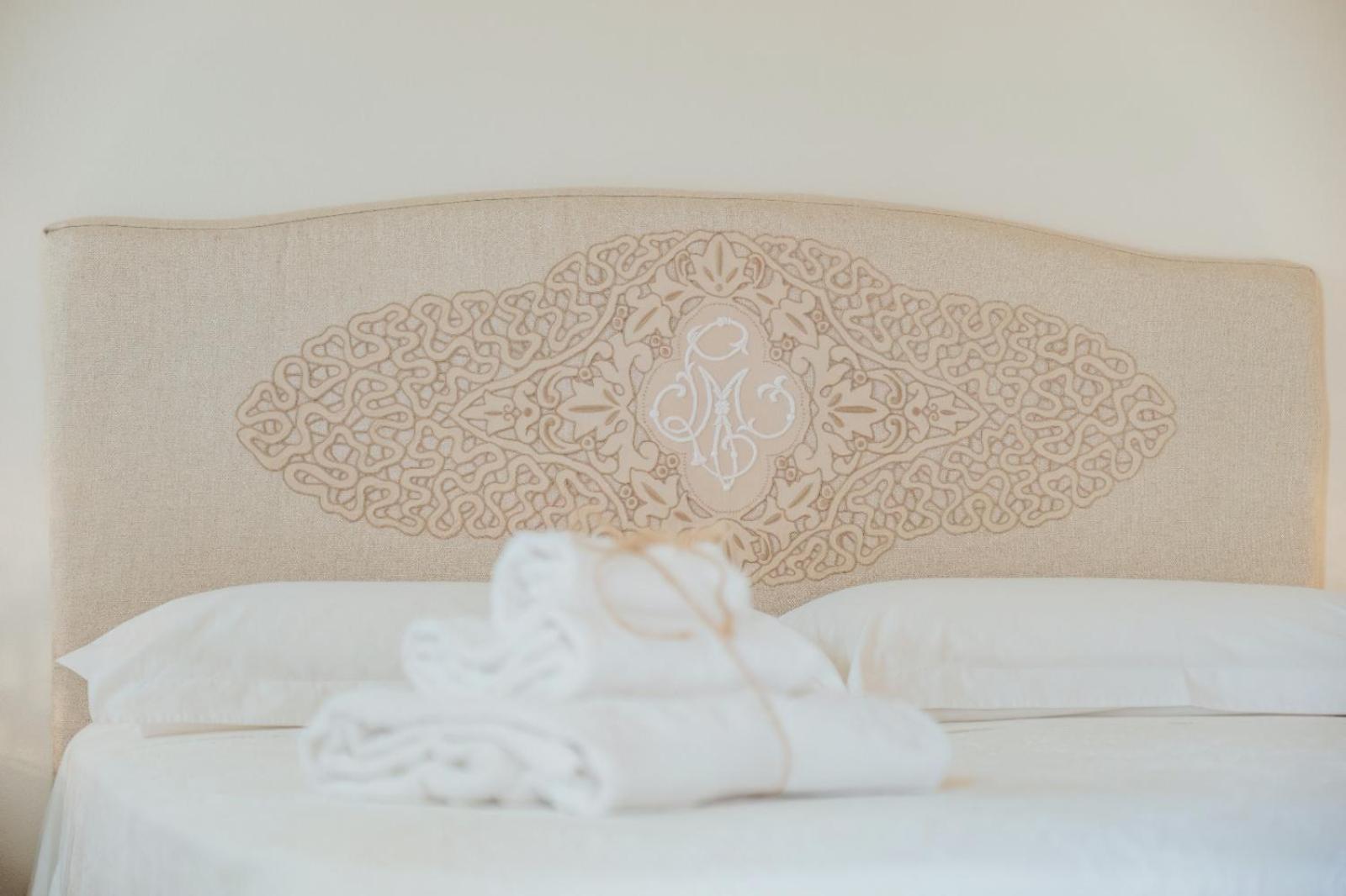 Le Maioliche - Apulian B&B Гротталье Экстерьер фото