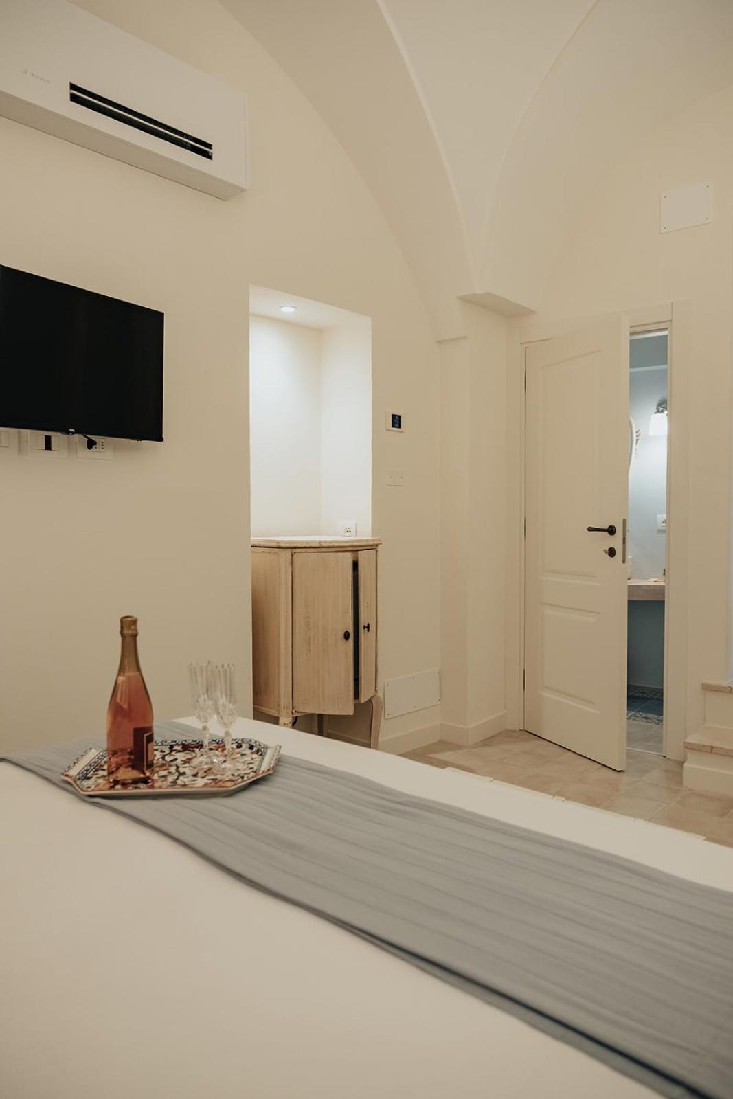 Le Maioliche - Apulian B&B Гротталье Номер фото