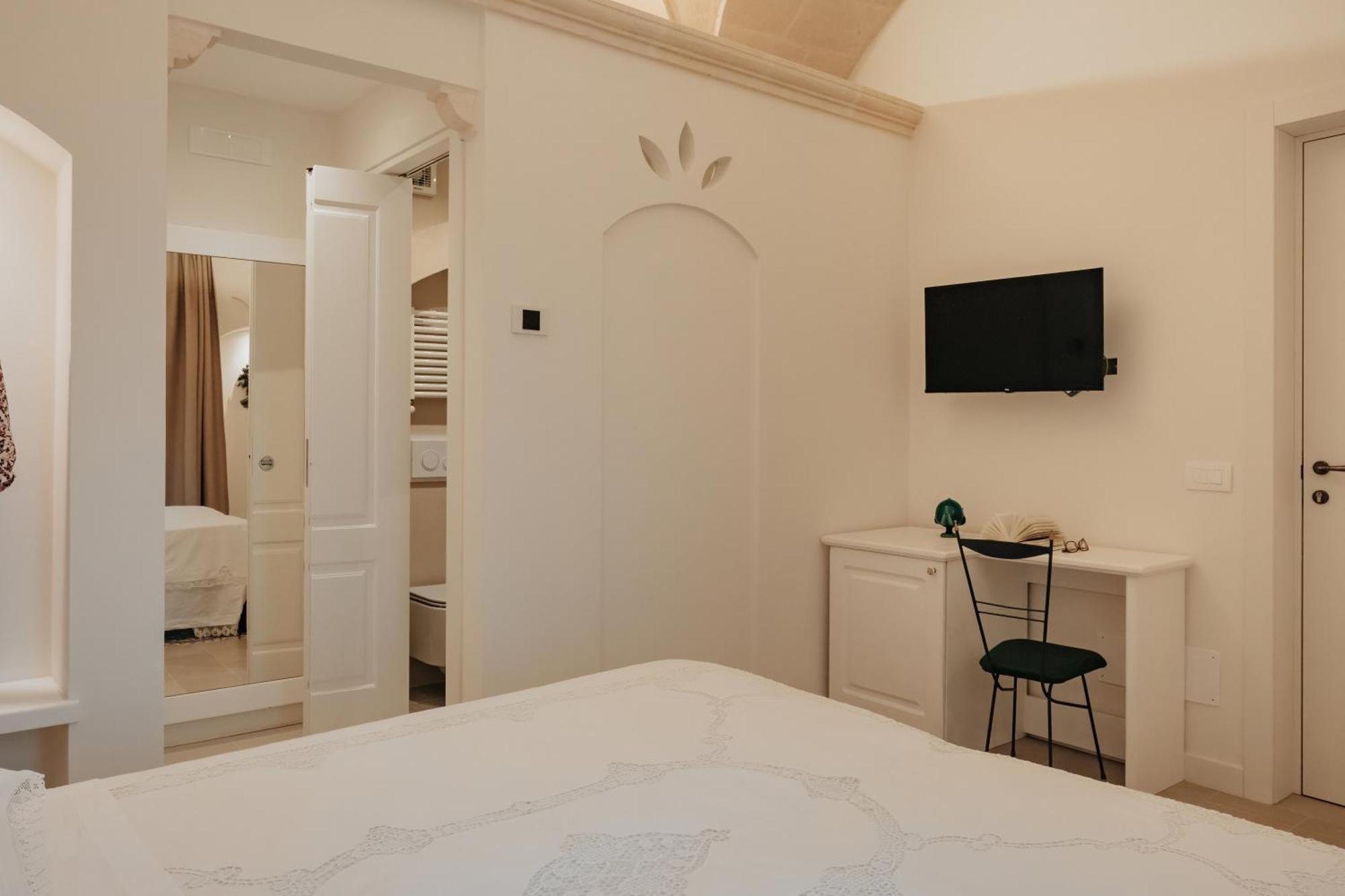 Le Maioliche - Apulian B&B Гротталье Экстерьер фото